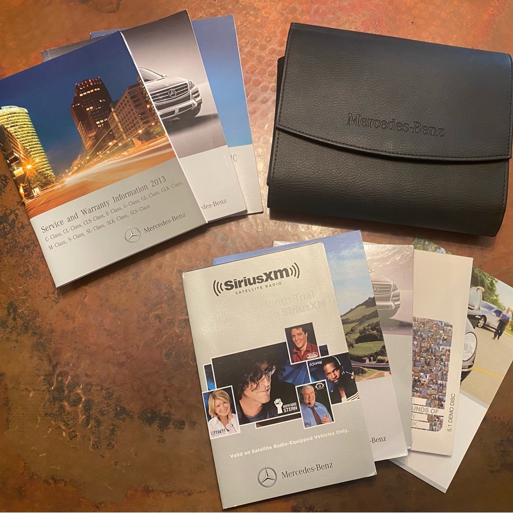 Mercedes-Benz Service and Warranty Booklets with Case